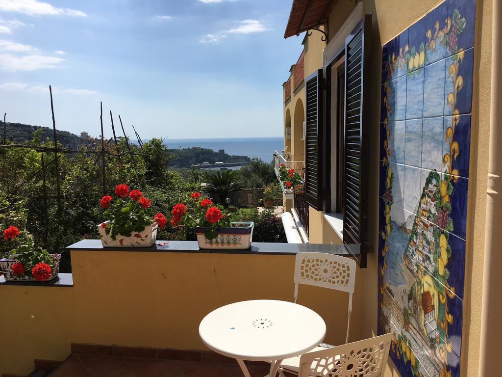 Faraglioni Di Sorrento Guesthouse Exterior foto